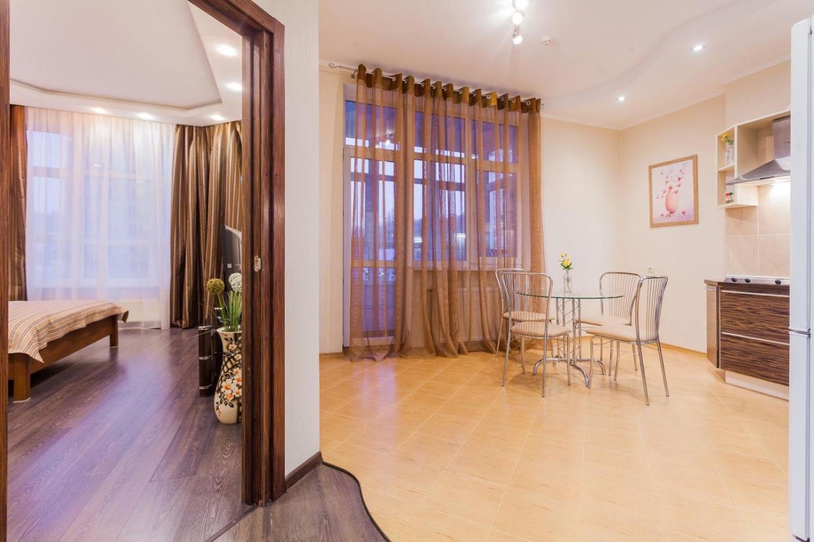 Navit Apartments With Breakfast,Near The Railway Station, The City Center, The Park Kiev Esterno foto
